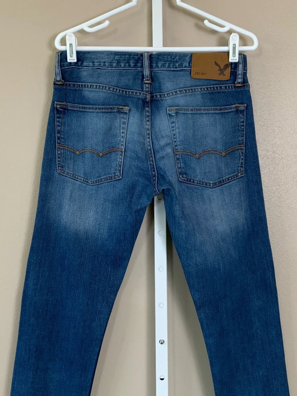 American Eagle Distressed Wash Slim Jeans
